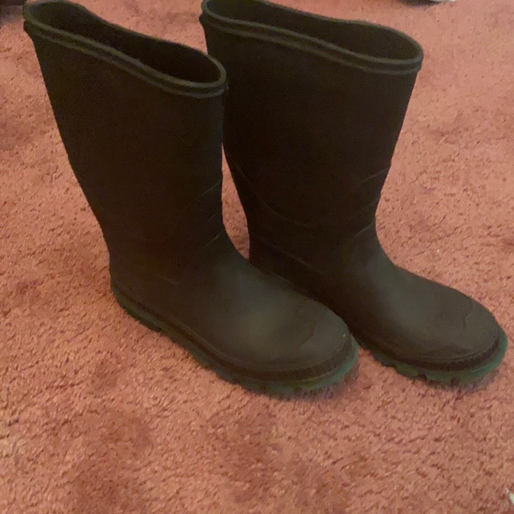Size 5 Black Rain Boots